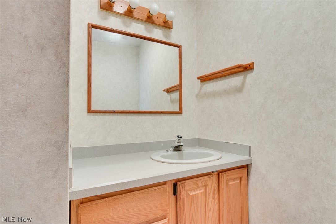 32274 Center Ridge Road North Ridgeville, OH 44039 - Photo 14 of 35 Gallery Image 14