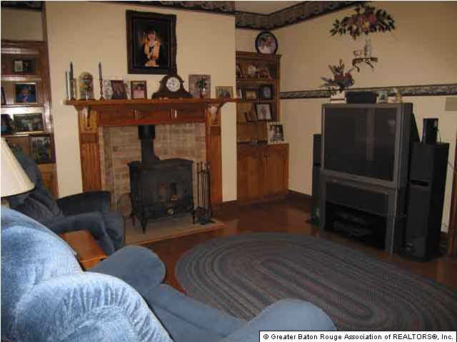 16465 Issac Villar Road Prairieville, LA 70769 - Photo 4 of 6 Gallery Image 4