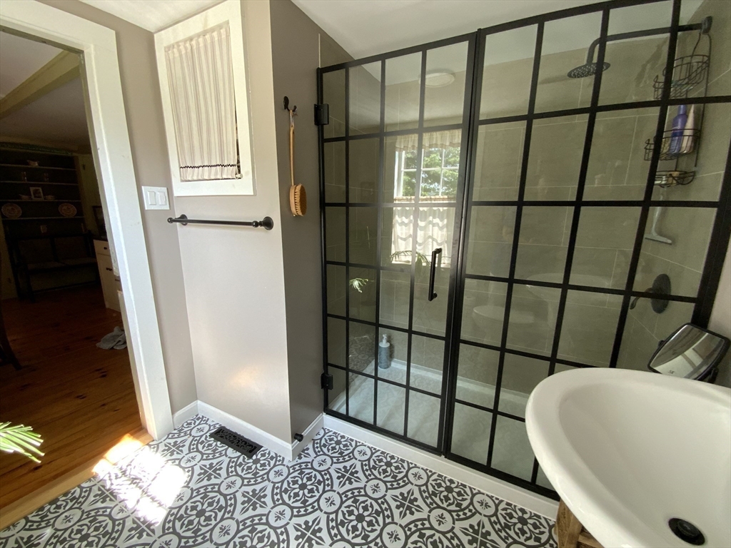 116 Christian Lane Whately, MA 01373 - Photo 11 of 40