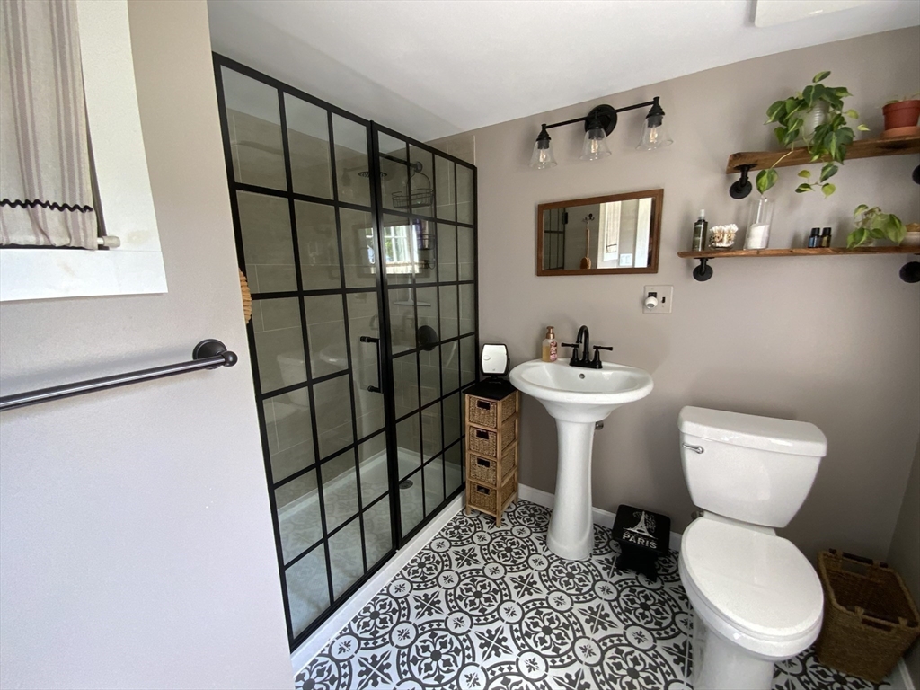 116 Christian Lane Whately, MA 01373 - Photo 10 of 40
