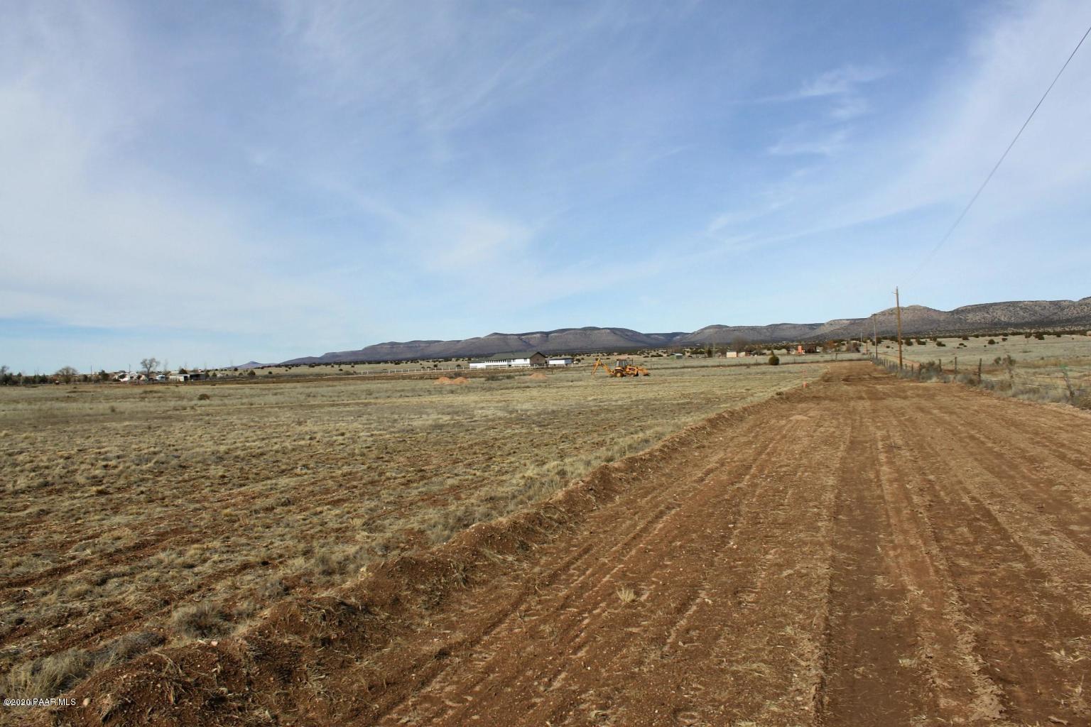25580 North High Desert Road Paulden, AZ 86334 - Photo 18 of 18 a view of an ocean