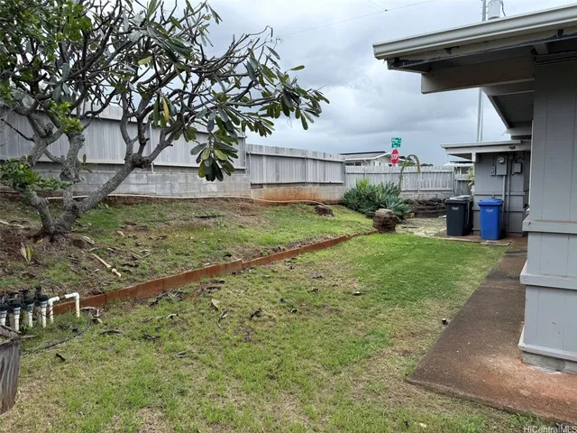 $3,800 | 98-940 Iliee Street, Aiea, HI 96701