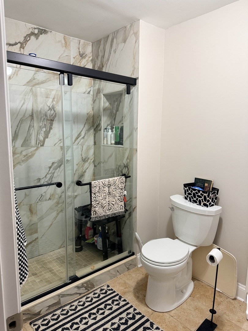 30W440 Whitney Road West Chicago, IL 60185 - Photo 4 of 5