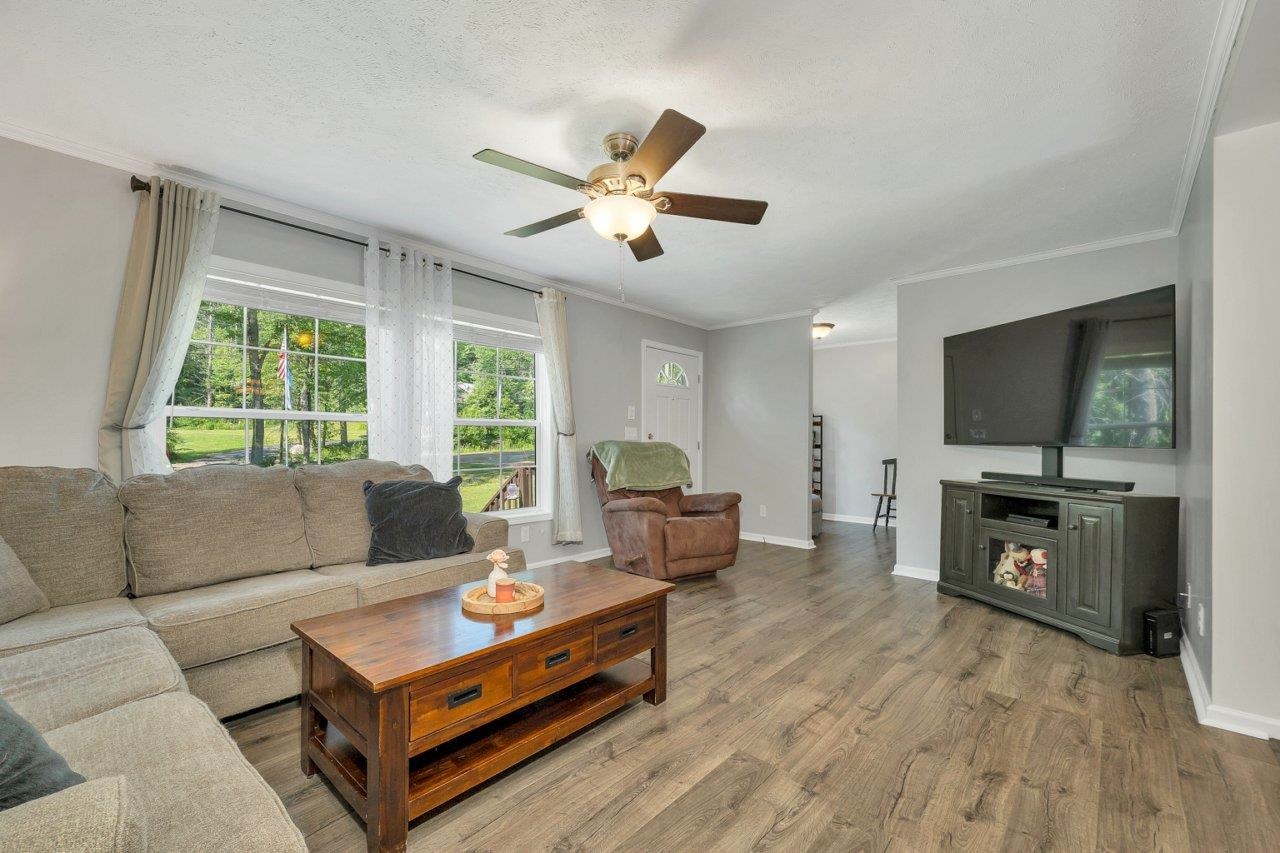 954 Ten Rod Road Farmington, NH 03835 - Photo 20 of 32