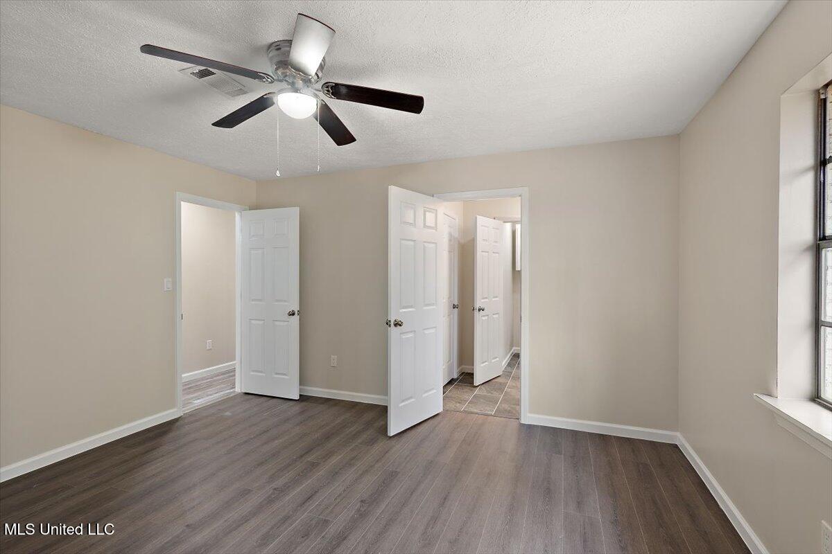 1233 Highway 25 Carthage, MS 39051 - Photo 23 of 38 23-HTP_0543