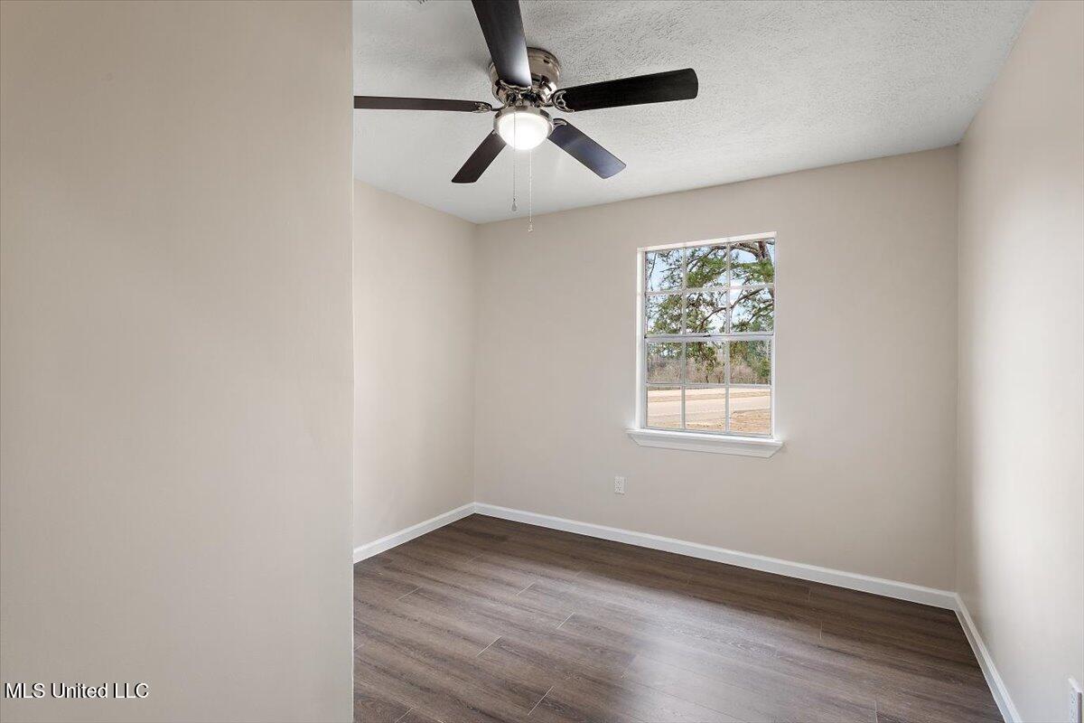 1233 Highway 25 Carthage, MS 39051 - Photo 27 of 38 27-HTP_0555