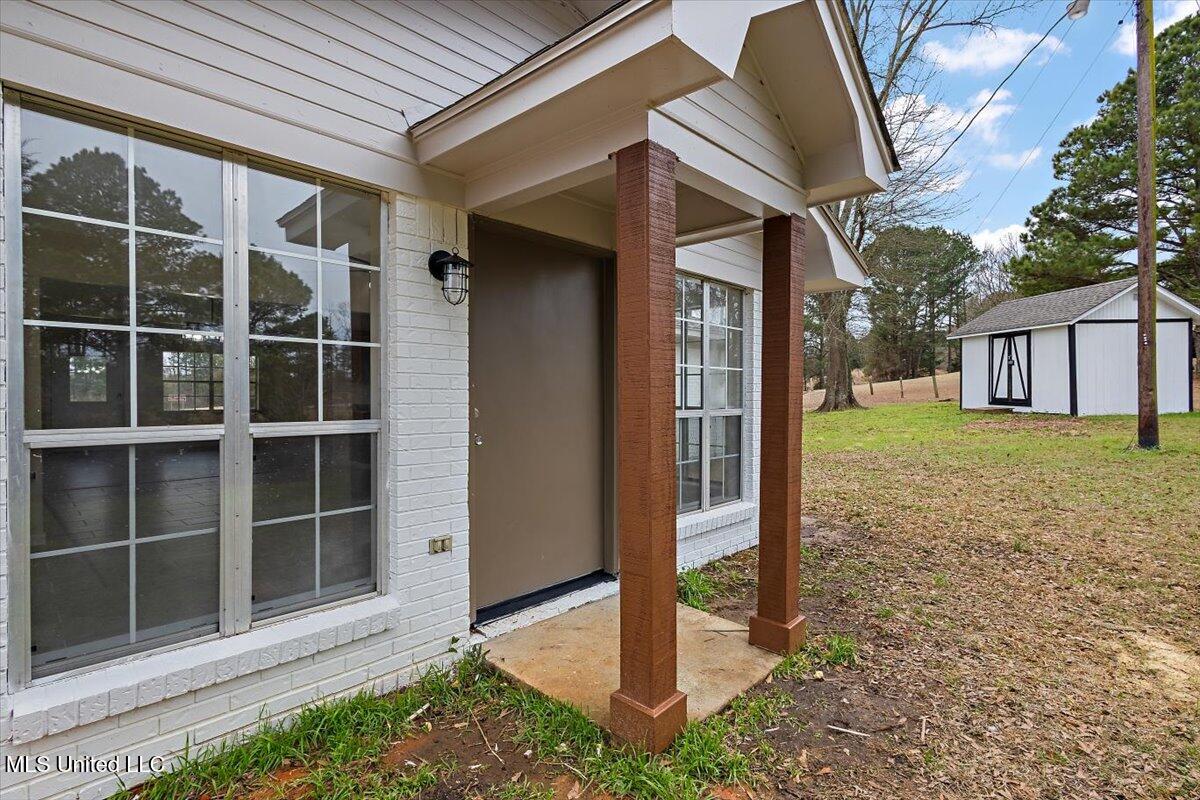 1233 Highway 25 Carthage, MS 39051 - Photo 31 of 38 31-HTP_0565