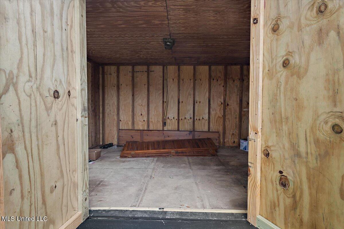 1233 Highway 25 Carthage, MS 39051 - Photo 34 of 38 34-HTP_0574