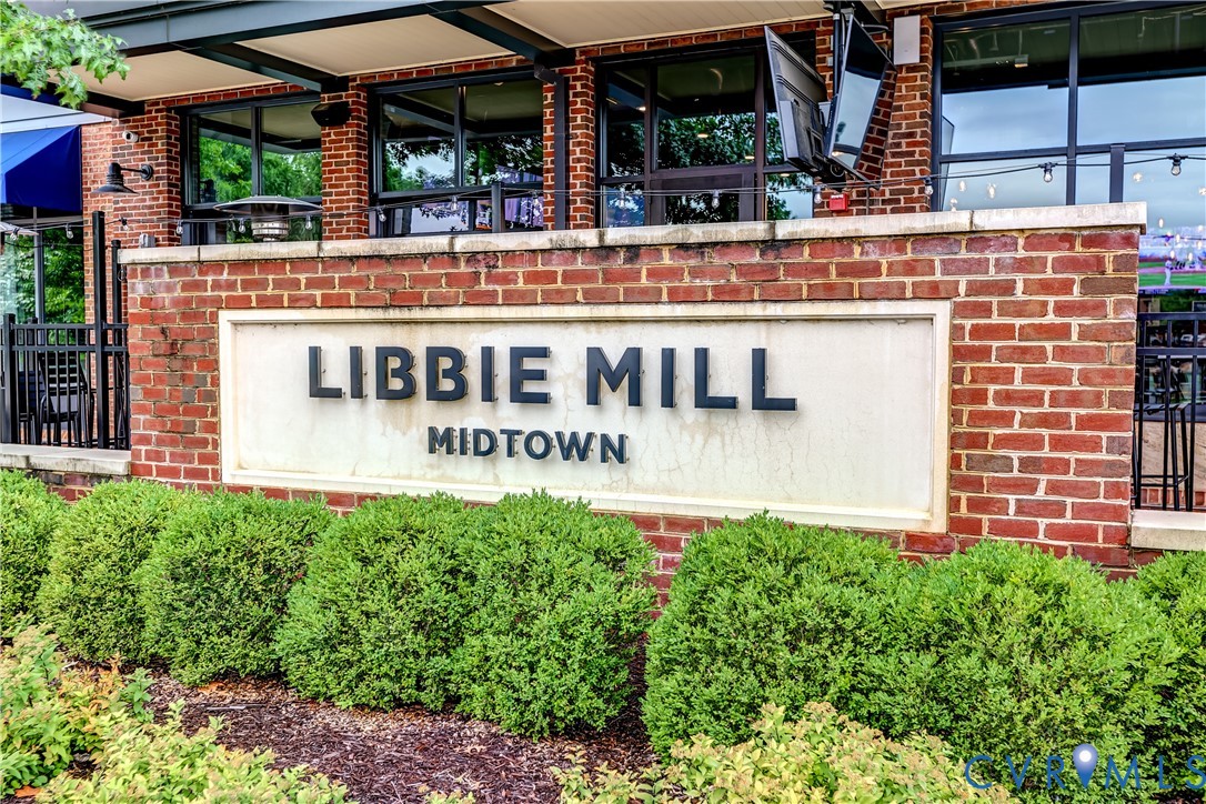 2006 Libbie Lake W Street, Unit B Richmond, VA 23230 - Photo 42 of 43 a sign on the side of a building