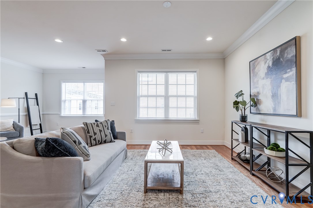 2006 Libbie Lake W Street, Unit B Richmond, VA 23230 - Photo 5 of 43 a living room with furniture and wooden floor