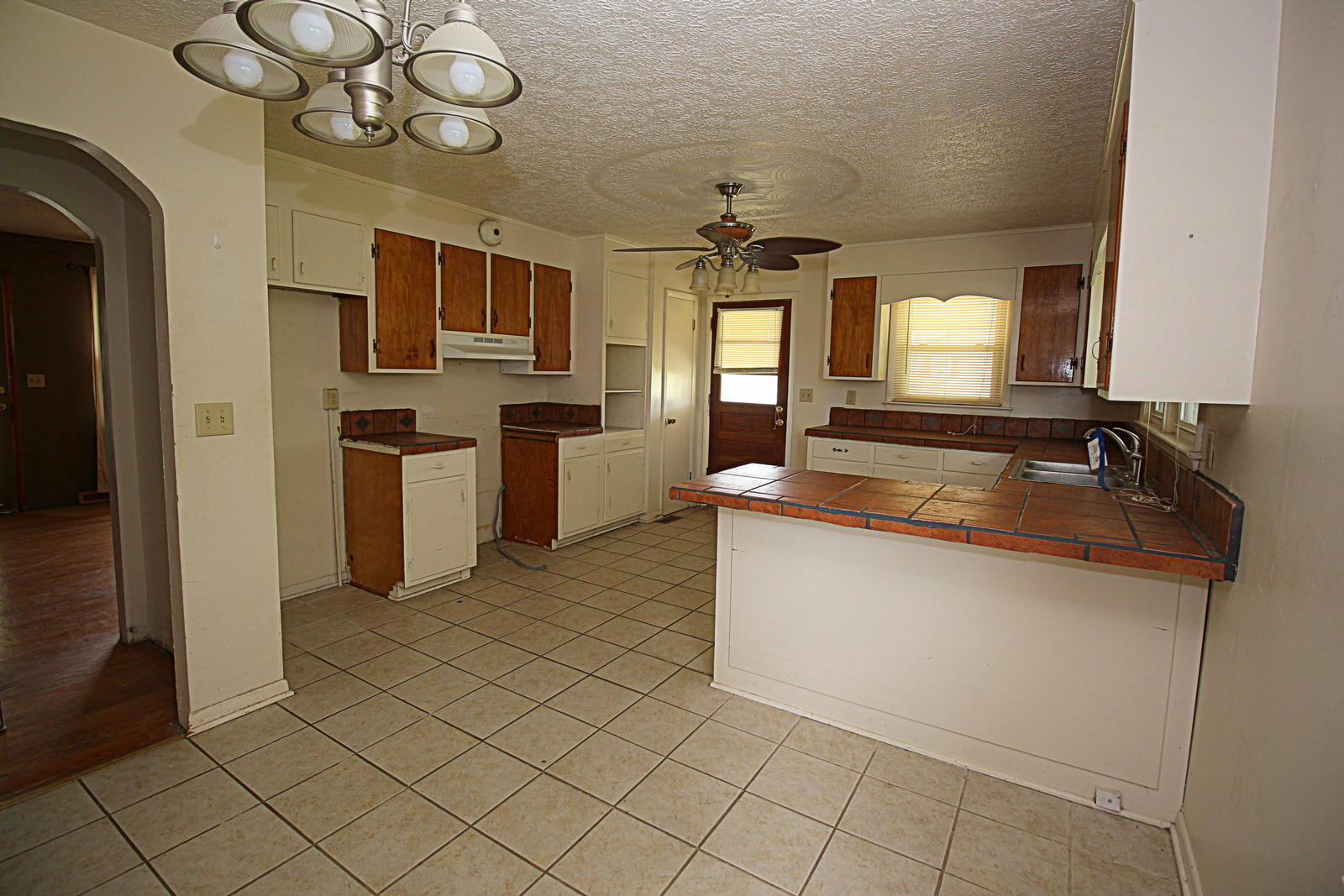 2121 Childress Road Christiansburg, VA 24073 - Photo 11 of 35 IMG_7539