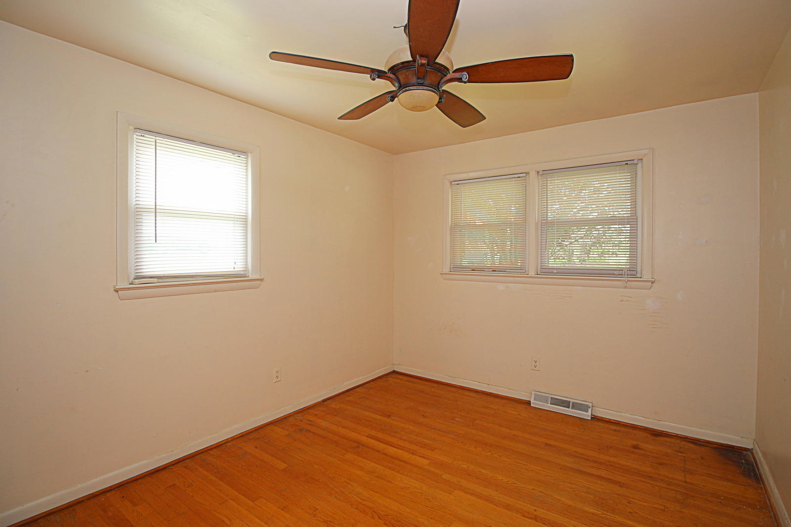 2121 Childress Road Christiansburg, VA 24073 - Photo 13 of 35 IMG_7541