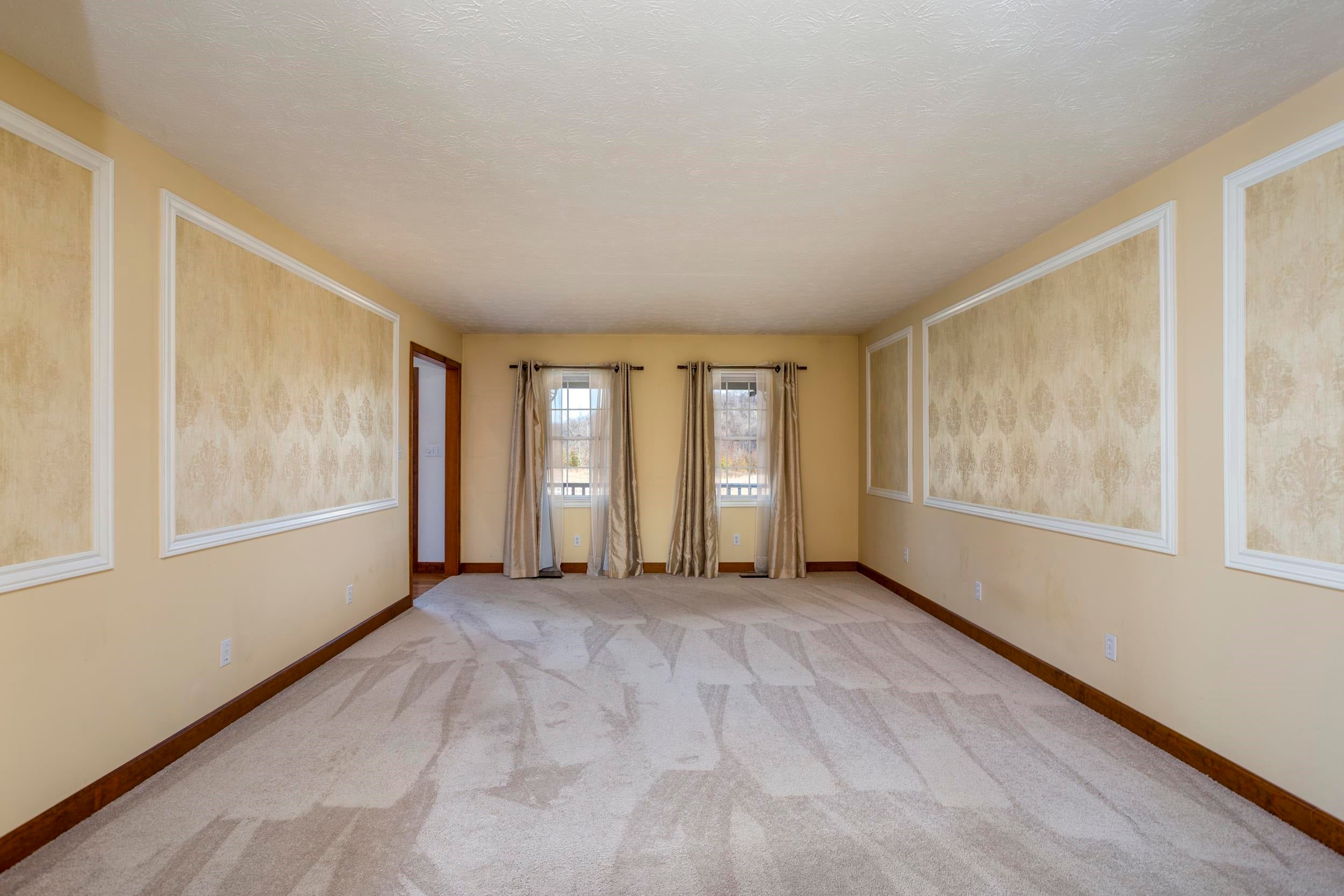 6025 Hubbards Branch Road Huntington, WV 25704 - Photo 14 of 32 Gallery Image 14