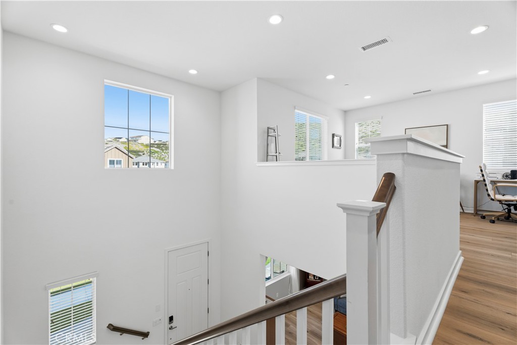 18100 Tableau Way Saugus, CA 91350 - Photo 25 of 63