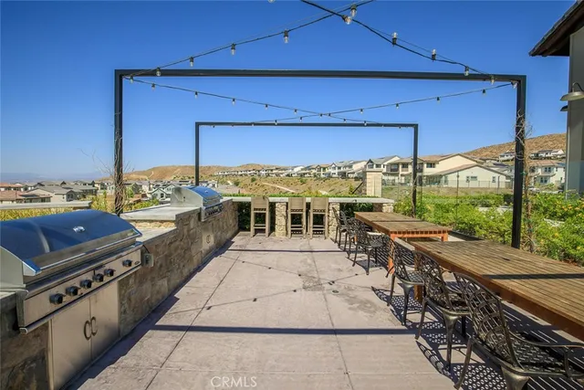 $1,185,000 | 18100 Tableau Way, Saugus, CA 91350