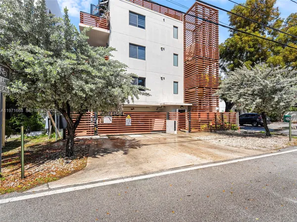 $5,500 | 2955 Bird Avenue, Unit 1A, Miami, FL 33133
