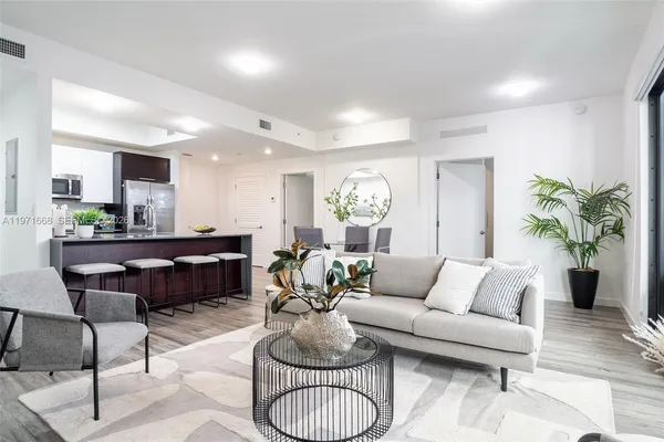 $5,500 | 2955 Bird Avenue, Unit 1A, Miami, FL 33133
