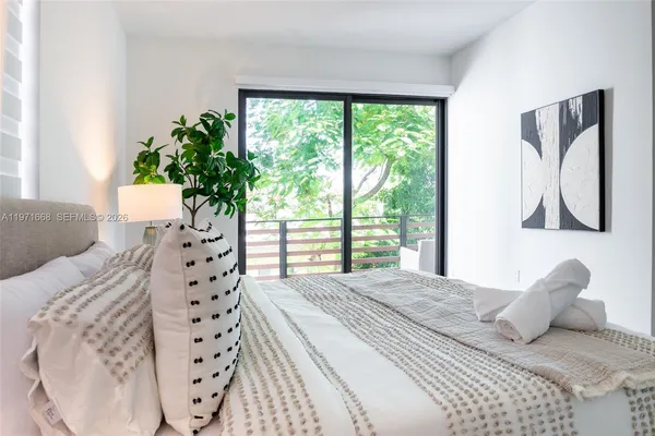 $5,500 | 2955 Bird Avenue, Unit 1A, Miami, FL 33133