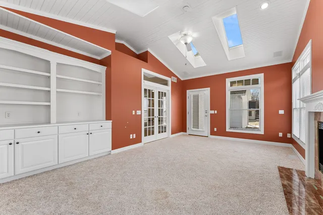 $659,000 | 27018 Glynns Creek Court, Eldridge, IA 52748