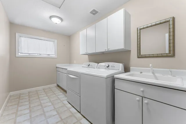 $659,000 | 27018 Glynns Creek Court, Eldridge, IA 52748