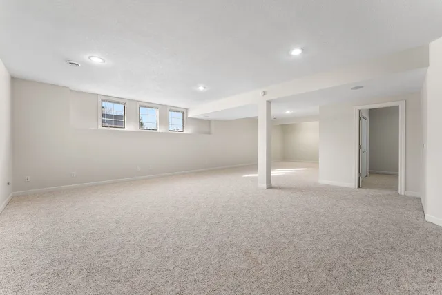 $659,000 | 27018 Glynns Creek Court, Eldridge, IA 52748