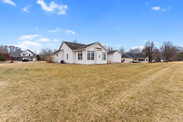 $659,000 | 27018 Glynns Creek Court, Eldridge, IA 52748