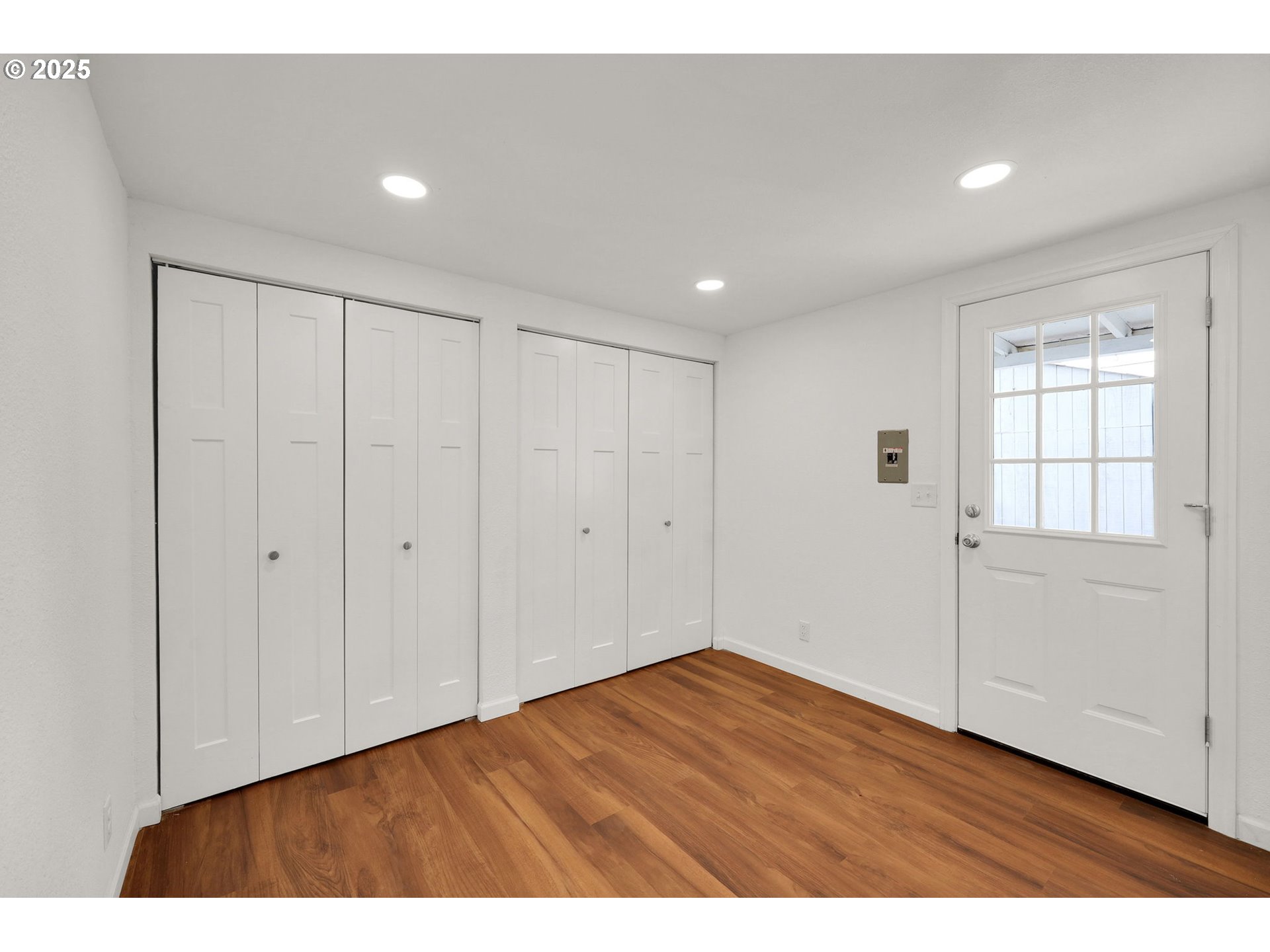 2665 E Street Springfield, OR 97477 - Photo 14 of 37 a view of an empty room with wooden floor