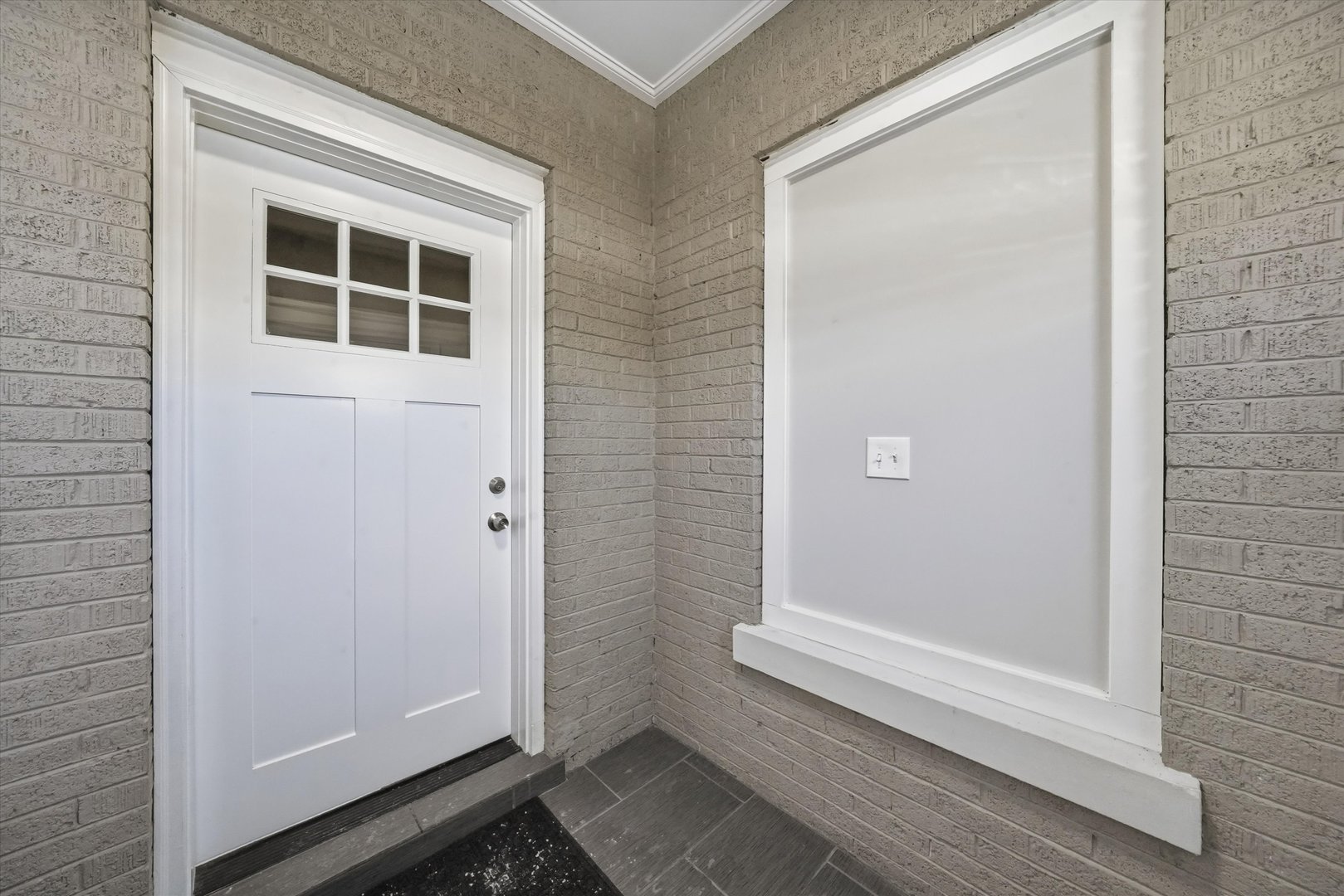 7940 South Perry Avenue Chicago, IL 60620 - Photo 2 of 29