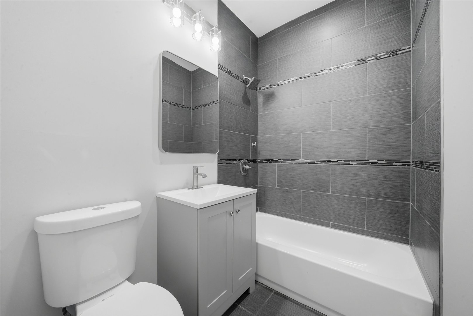 7940 South Perry Avenue Chicago, IL 60620 - Photo 26 of 29