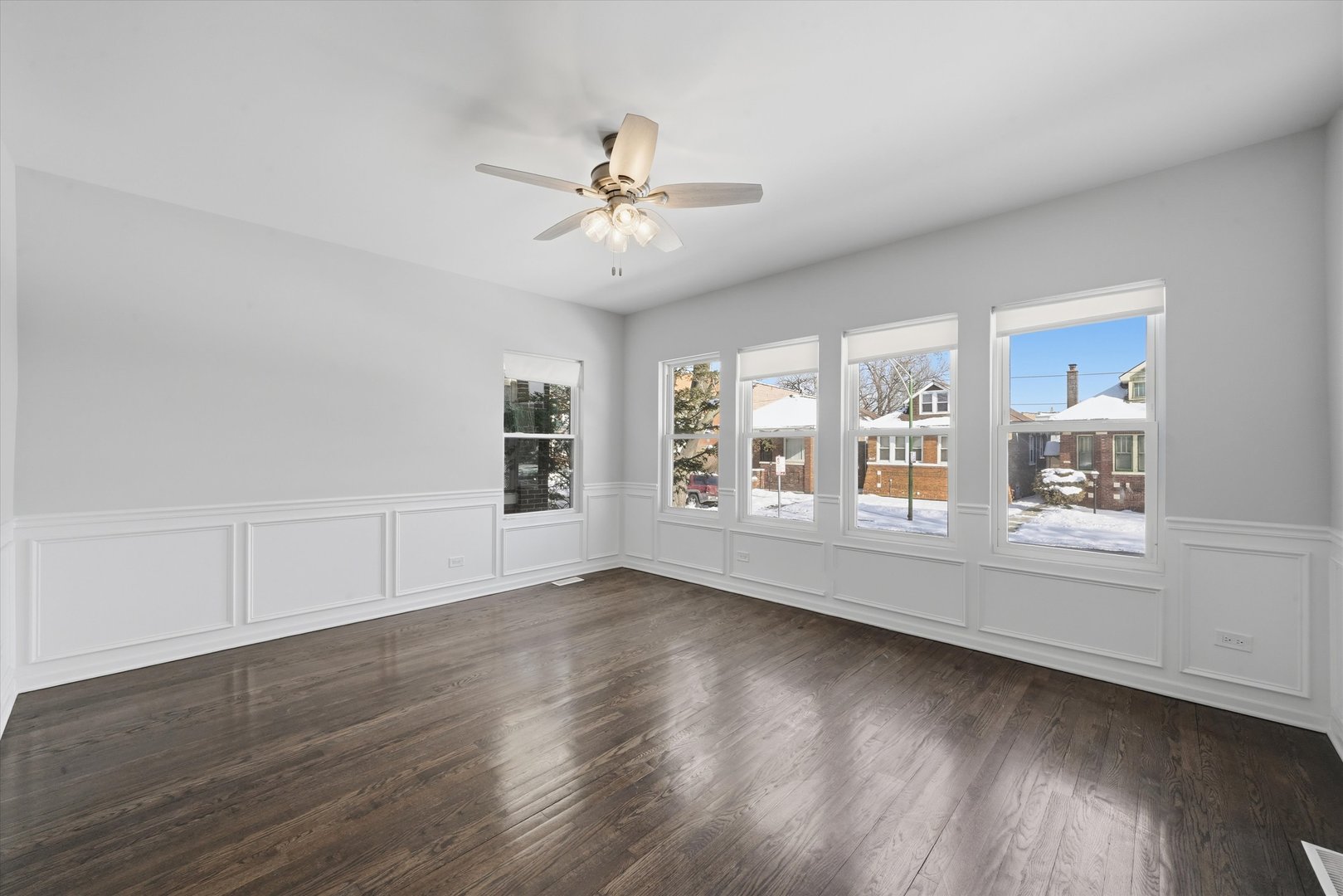 7940 South Perry Avenue Chicago, IL 60620 - Photo 5 of 29