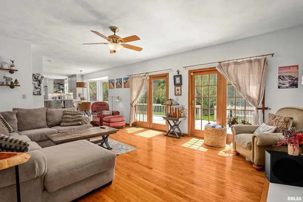 $565,000 | 302 East Morningside Drive, Peoria, IL 61614