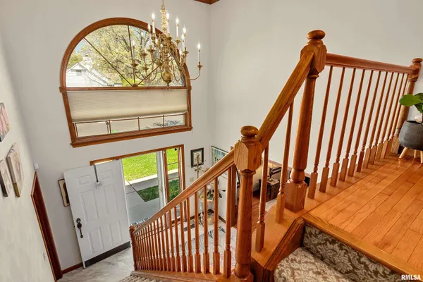 $565,000 | 302 East Morningside Drive, Peoria, IL 61614