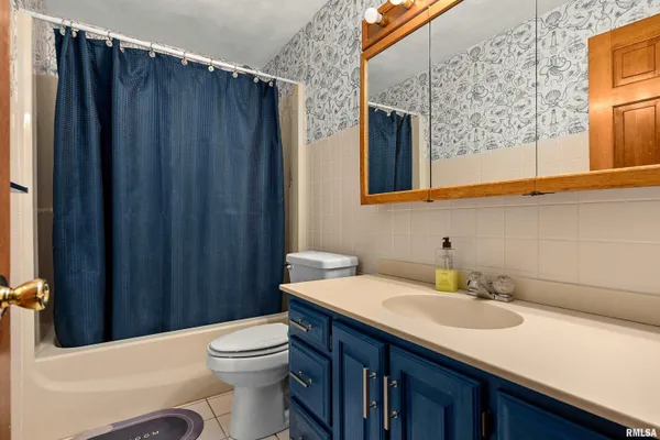 $565,000 | 302 East Morningside Drive, Peoria, IL 61614