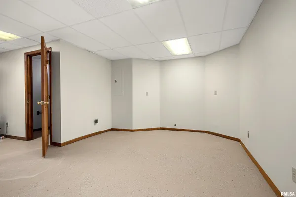 $565,000 | 302 East Morningside Drive, Peoria, IL 61614