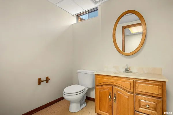 $565,000 | 302 East Morningside Drive, Peoria, IL 61614