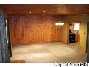 530 Wood Springfield, IL 62702 - Photo 6 of 12