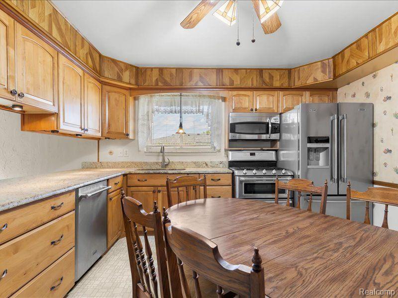 14224 Brandywine Road Sterling Heights, MI 48312 - Photo 17 of 33