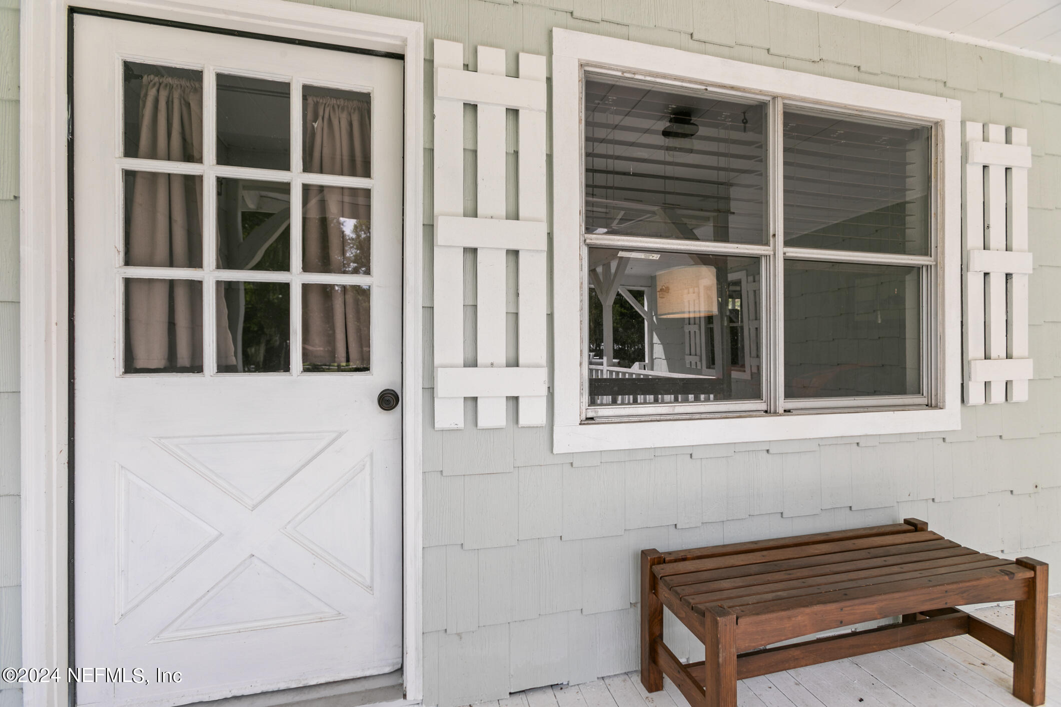 1151 Carter Road Lawtey, FL 32058 - Photo 8 of 47 a house that has a bench in it