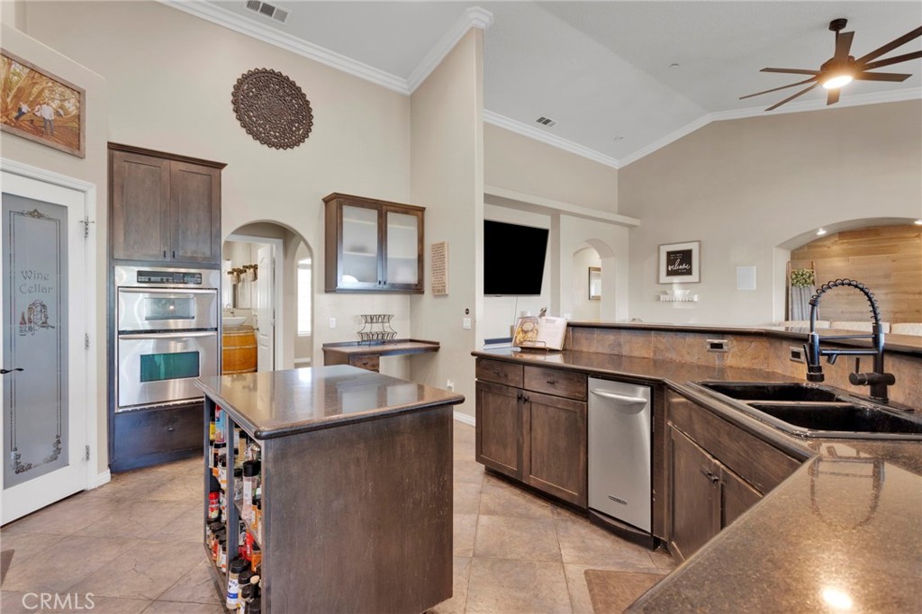 1030 Elsinore Road Pinon Hills, CA 92372 - Photo 34 of 75