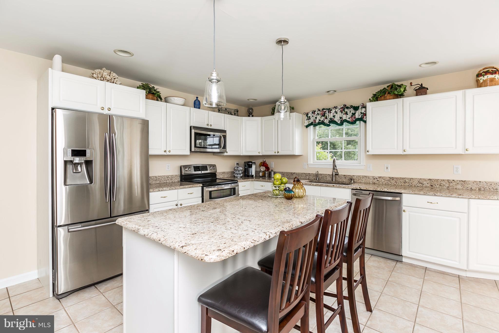 1508 Green Mill Road Finksburg, MD 21048 - Photo 9 of 27 KITCHEN w/GRANITE COUNTERS & ISLAND