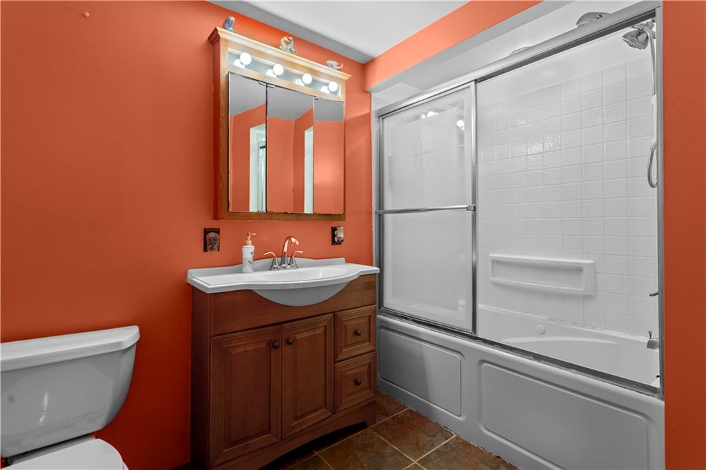 118 Fitzsimmons Road Monroeville, PA 15239 - Photo 15 of 20 Gallery Image 15