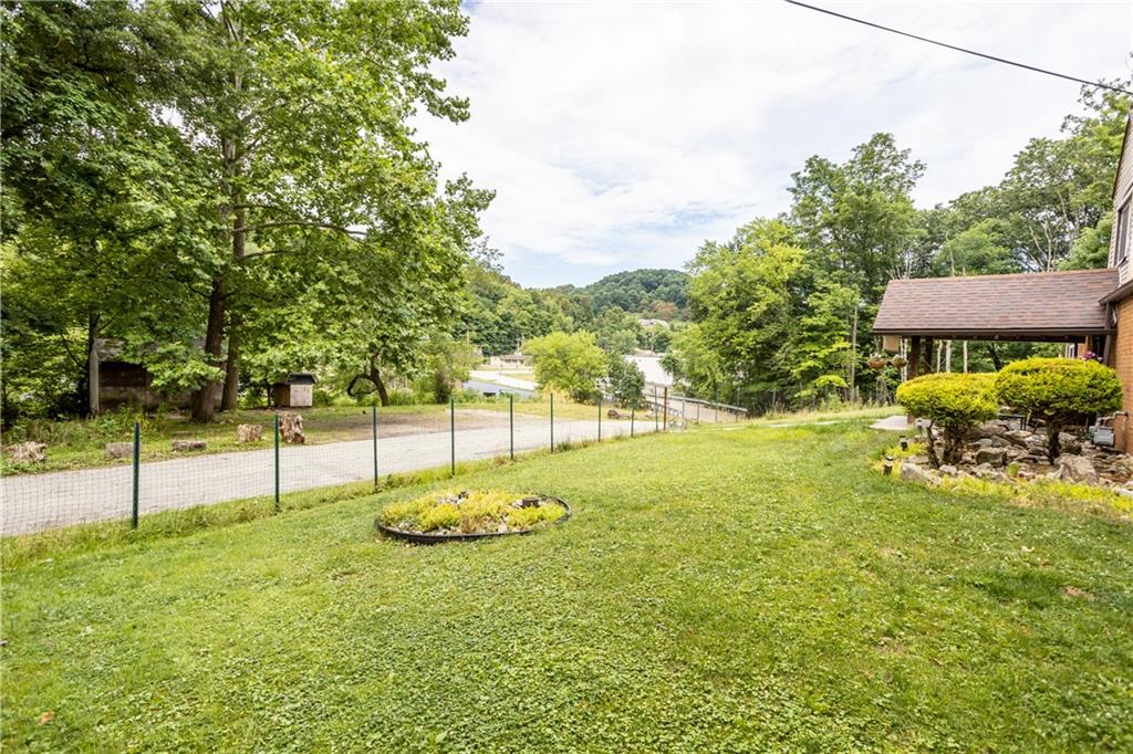 118 Fitzsimmons Road Monroeville, PA 15239 - Photo 5 of 20 Gallery Image 5