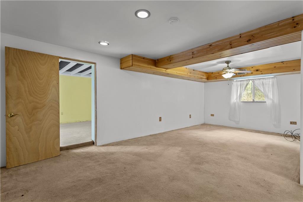 118 Fitzsimmons Road Monroeville, PA 15239 - Photo 6 of 20 Gallery Image 6