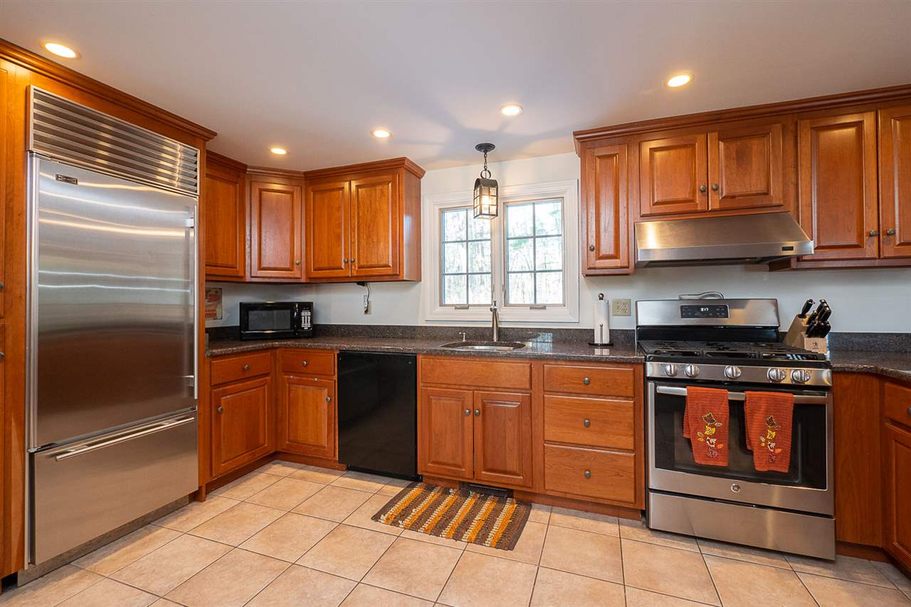 63 Exeter Road North Hampton, NH 03862 - Photo 13 of 40 Gallery Image 13