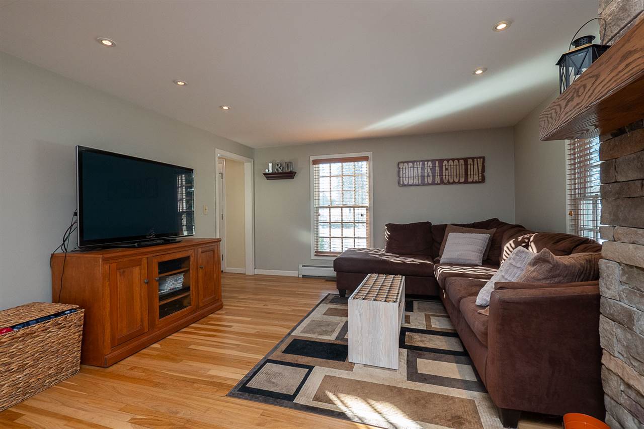 63 Exeter Road North Hampton, NH 03862 - Photo 18 of 40 Gallery Image 18
