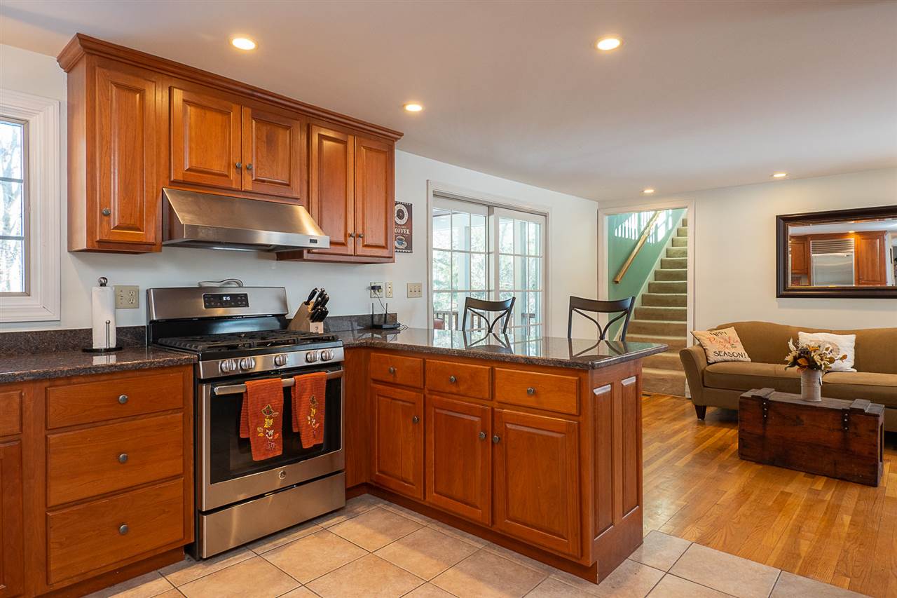 63 Exeter Road North Hampton, NH 03862 - Photo 7 of 40 Gallery Image 7