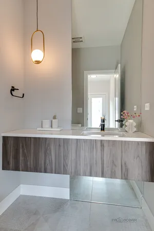 $950,000 | 1304 North Lawndale Avenue, Chicago, IL 60651