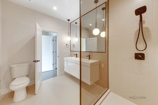 $950,000 | 1304 North Lawndale Avenue, Chicago, IL 60651