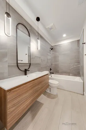 $950,000 | 1304 North Lawndale Avenue, Chicago, IL 60651