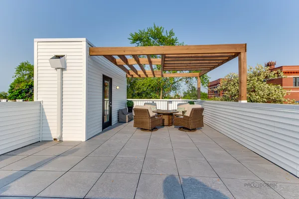 $950,000 | 1304 North Lawndale Avenue, Chicago, IL 60651